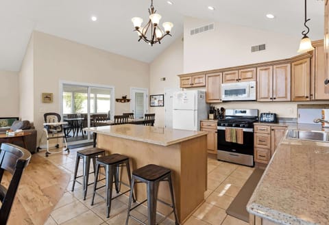 Cute kitchen island near the center of the great room