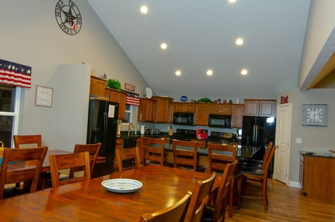 Open Floorplan with Kitchen/Dining Room/Living Room