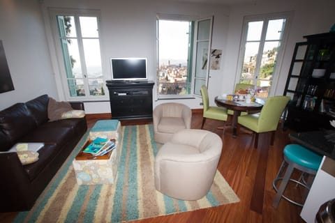 Enjoy the incredible views from the comfort of a beautifully appointed lounge