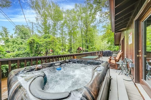 Hot tub on deck