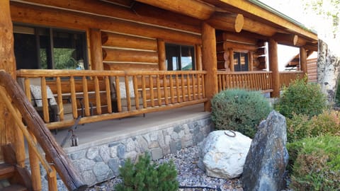 Huge wrap around deck