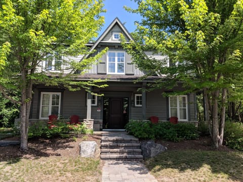 301 Glen Abby Way