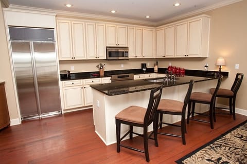Fully equipped kitchen with upscale appliances