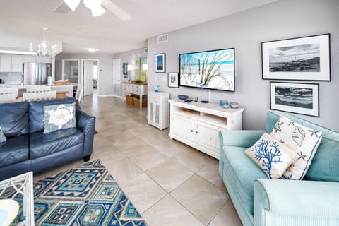 Living Room  - 
Islander Beach Resort 3001 Fort Walton Beach Okaloosa Island