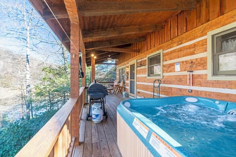 Porch Area--- Hot Tub, Fresh Mountain Air, Grill