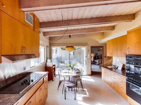 Kitchen and informal breakfast nook.