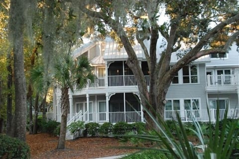2 Bedroom upstairs Villa