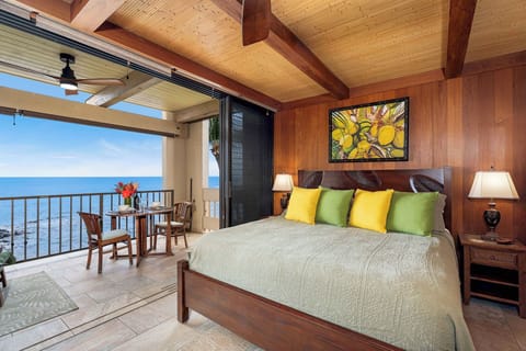 Bedroom with a view!!!! Literally outside . . next to ocean (30 ft)