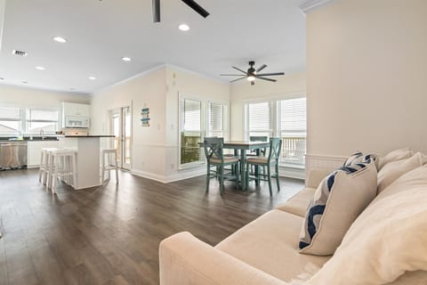 Shamrock Shores First Floor Common Space with Gulf View