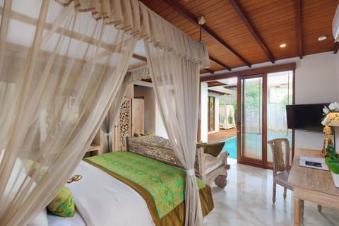 One Bed Pool Suite Villa Purnama Beach