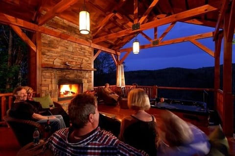 Fun with Family and Friends in the Treehouse