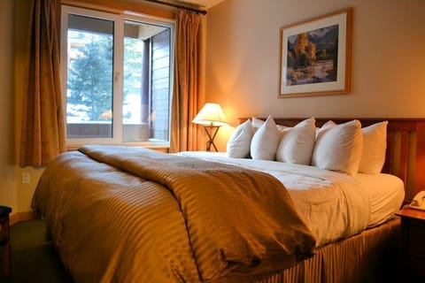 Master bedroom courtyard view