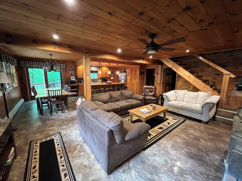 Open living room/kitchen