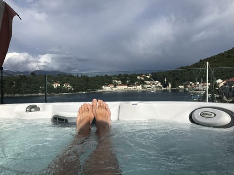 Two feet from the sea. Relax and Enjoy!