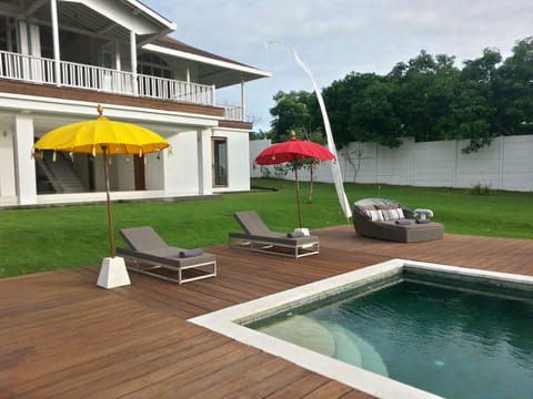 Luxury 6+2 bedroom private villa Canggu
