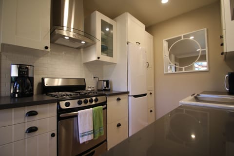 Well-equipped kitchen has plenty of space for your Inner Chef