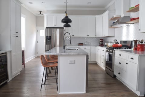 Kitchen - Gas Range, Refrigerator, Microwave, Wine Fridge, Coffee Maker