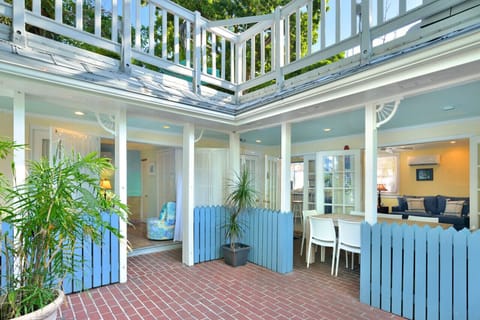 Courtyard View of El Fresco Dining Area