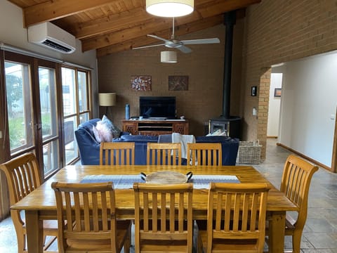 Dining, Lounge room 
