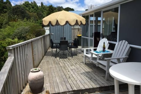 Sunny private deck Bach11