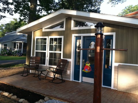 Every guest says, "Bigger than it looks"..2200 square feet on one level!
