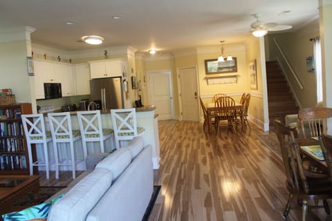 Seating for four at island