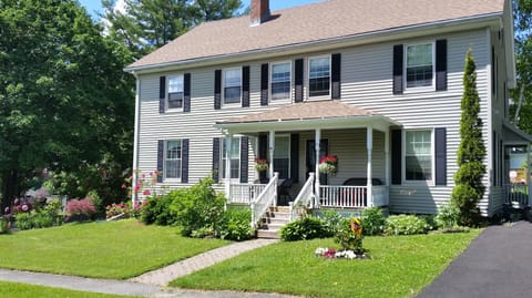 Front Entry with shady covered porch