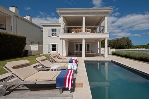 Sensational Beach Villa 