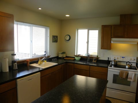 Enough cupboard space for 3 families.