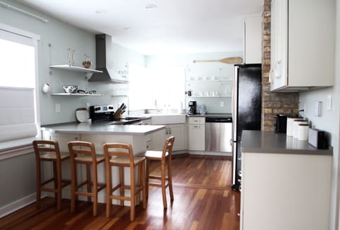 Main Floor- Eat-In Kitchen