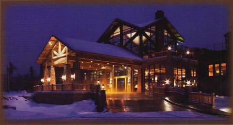 What you see on arrival - Lobby, checkin, valet services