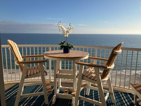 Private balcony overlooking the beach and Gulf! Awesome Views!