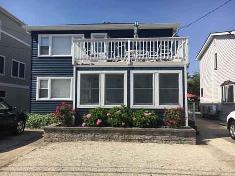 Beach Haven Blue Duplex Top Foor with Deck