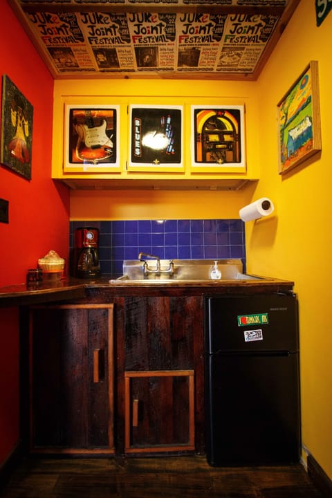 Kitchenette includes refrigerator, coffee maker,microwave, & toaster oven