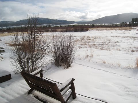 Welcome! Ponder the great outdoors with the sunrise/ sets as you plan your days