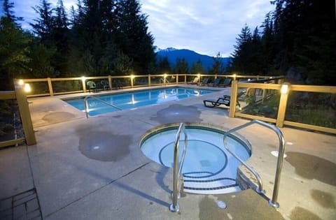 Pool and hot tub built into the mountainside, very private, great views