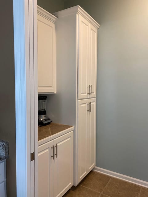 Pantry/Laundry