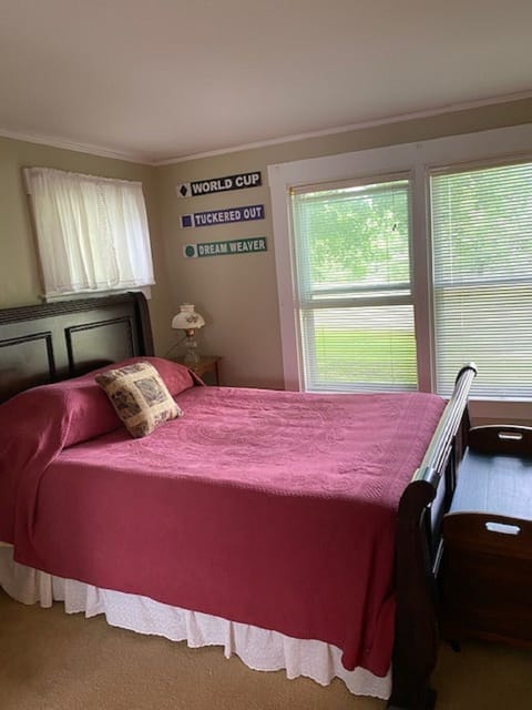 First floor master bdrm with new SleepNumber bed
