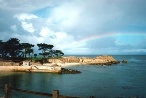 Lovers Point Beach
1 Block Away
