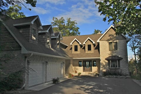 The Door County Bluff House