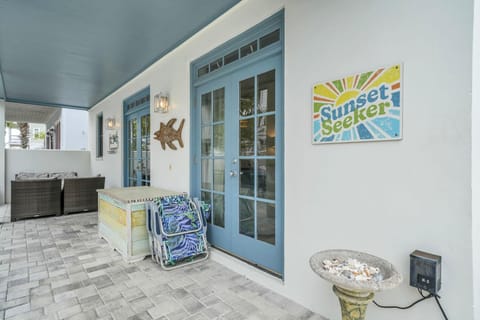 Welcome to "Sunset Seeker"