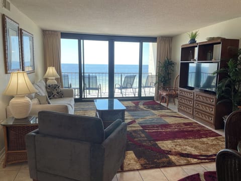 Large living room !