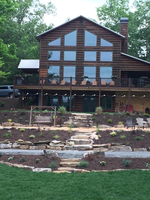 Amazing Lake Front Luxury home located on Lake Nottely in Blairsville, GA. 