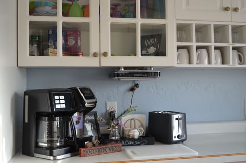 Kitchen with FLEXBREW coffee maker