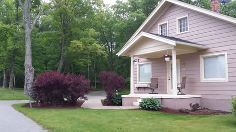 Larsen House Exterior Remodeled 6/2015