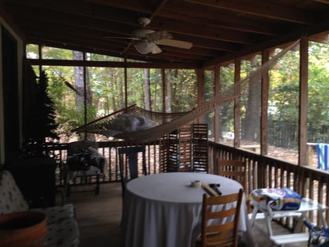 Screen porch lazy hammock