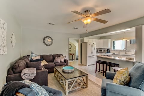 Large Great Room with Flat Screen TV and All New Furnishings