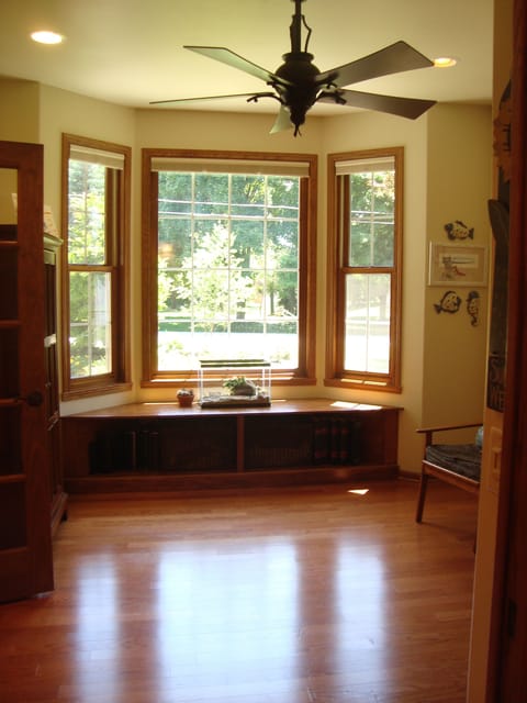 Den can accommodate a Queen raised air mattress