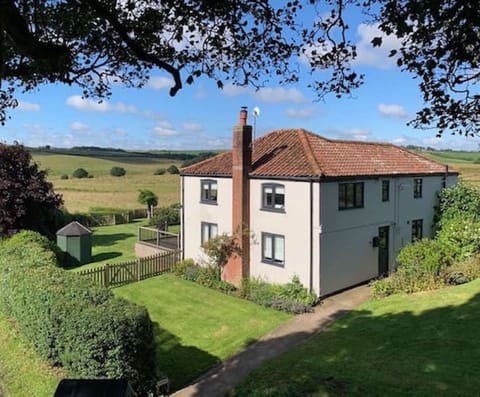 Our Cottage is surrounded by the rolling countryside of the Lincolnshire Wolds.
