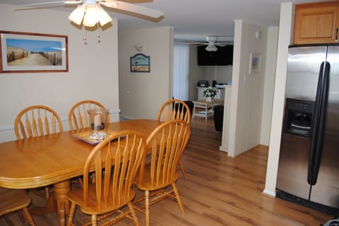 Dining Area (2 of 2)